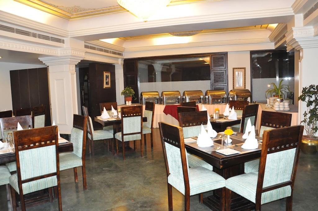 Hotel Empire Regency Jaipur Extérieur photo