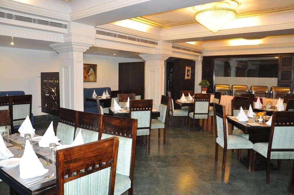 Hotel Empire Regency Jaipur Extérieur photo