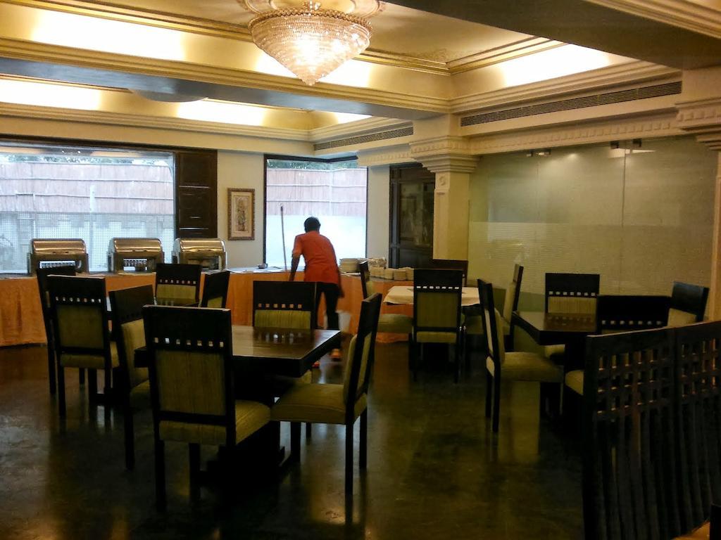 Hotel Empire Regency Jaipur Extérieur photo